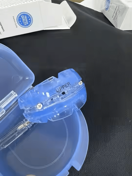 Flexible and adaptable anti - snoring and sleep apnea orthosis - Sccoti